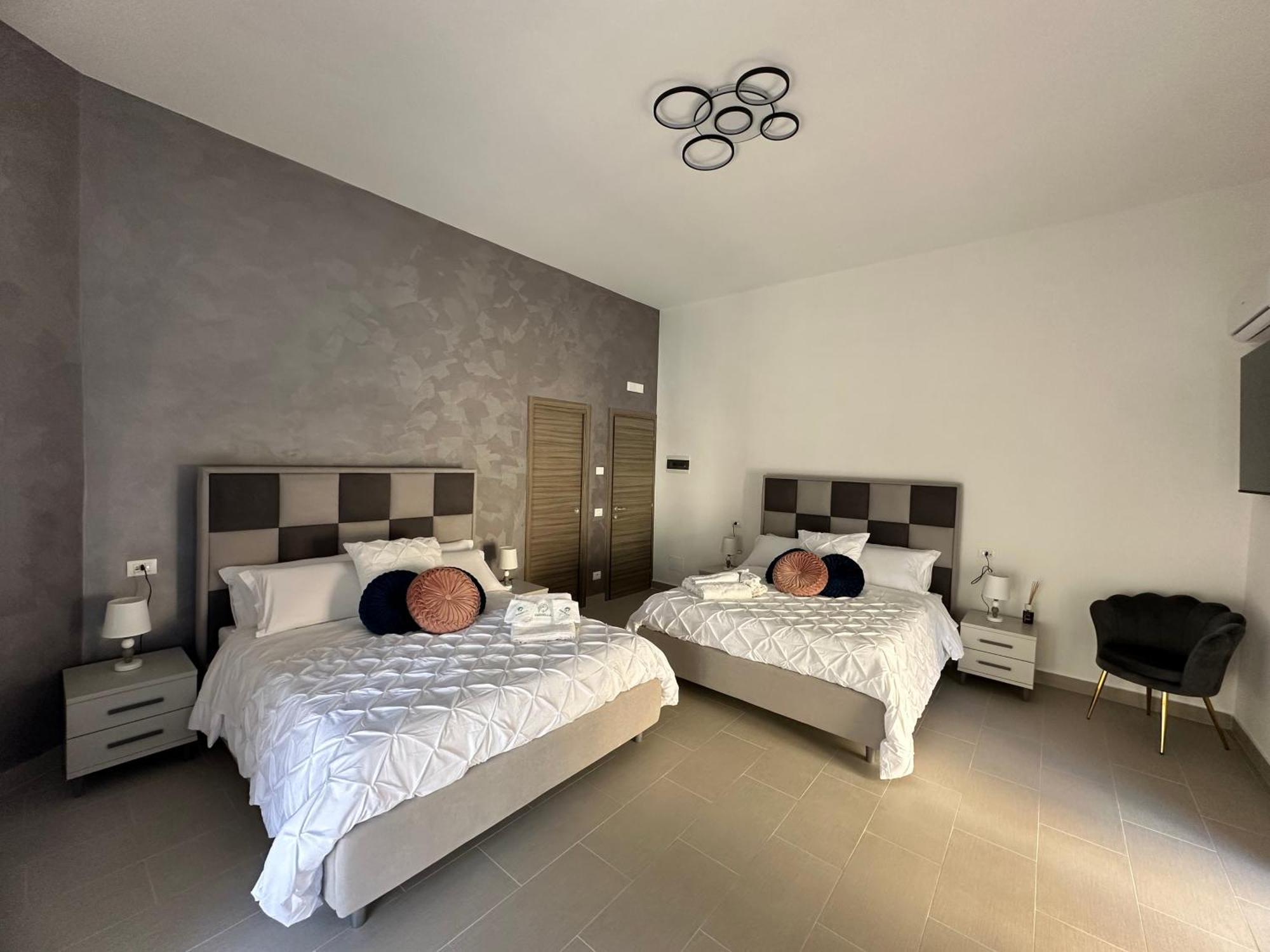 Emerella Luxury Suites-Siderno Lungomare Bagian luar foto