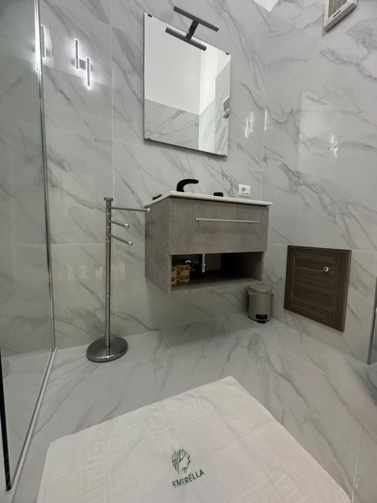 Emerella Luxury Suites-Siderno Lungomare Bagian luar foto