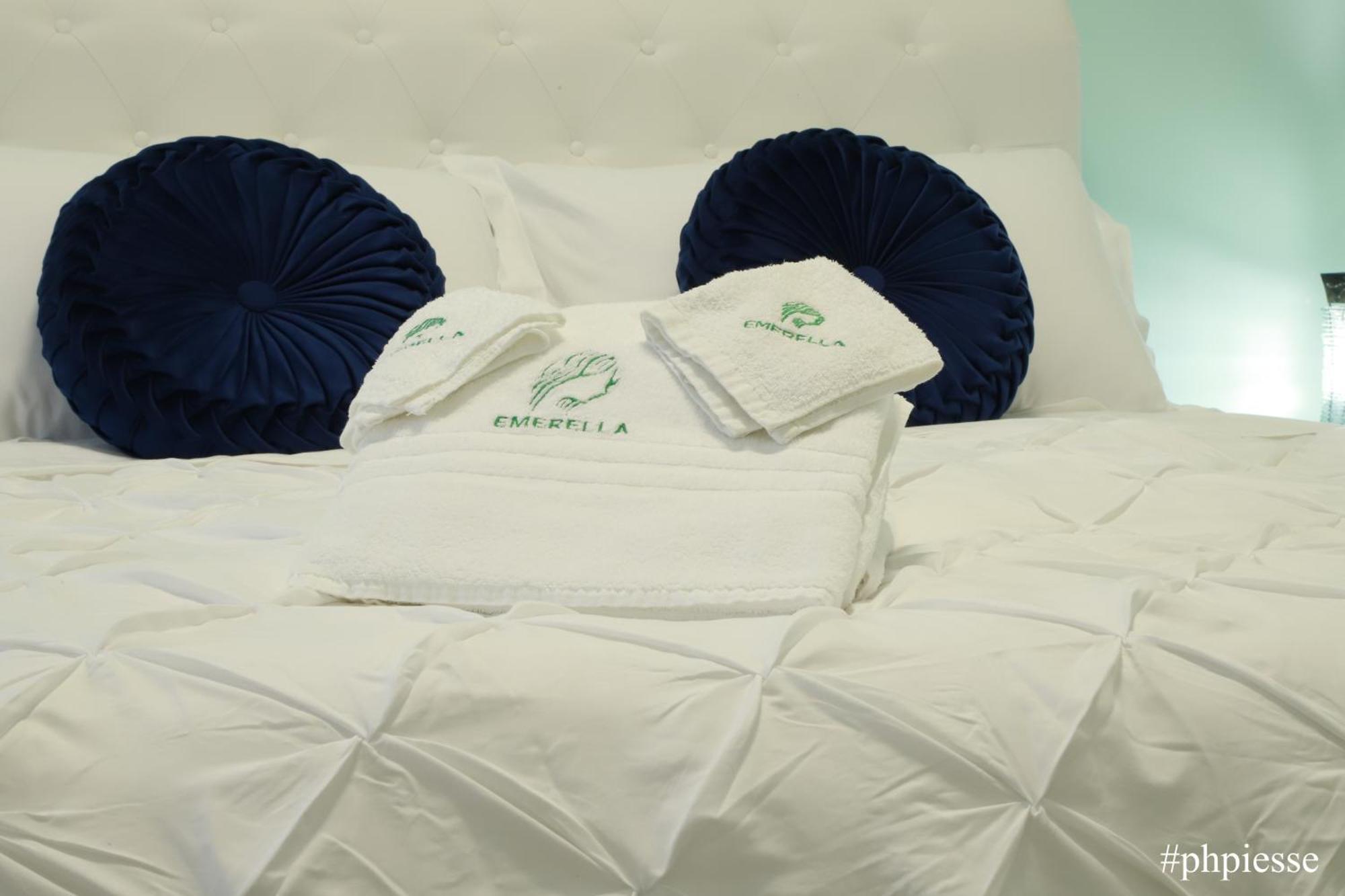 Emerella Luxury Suites-Siderno Lungomare Bagian luar foto