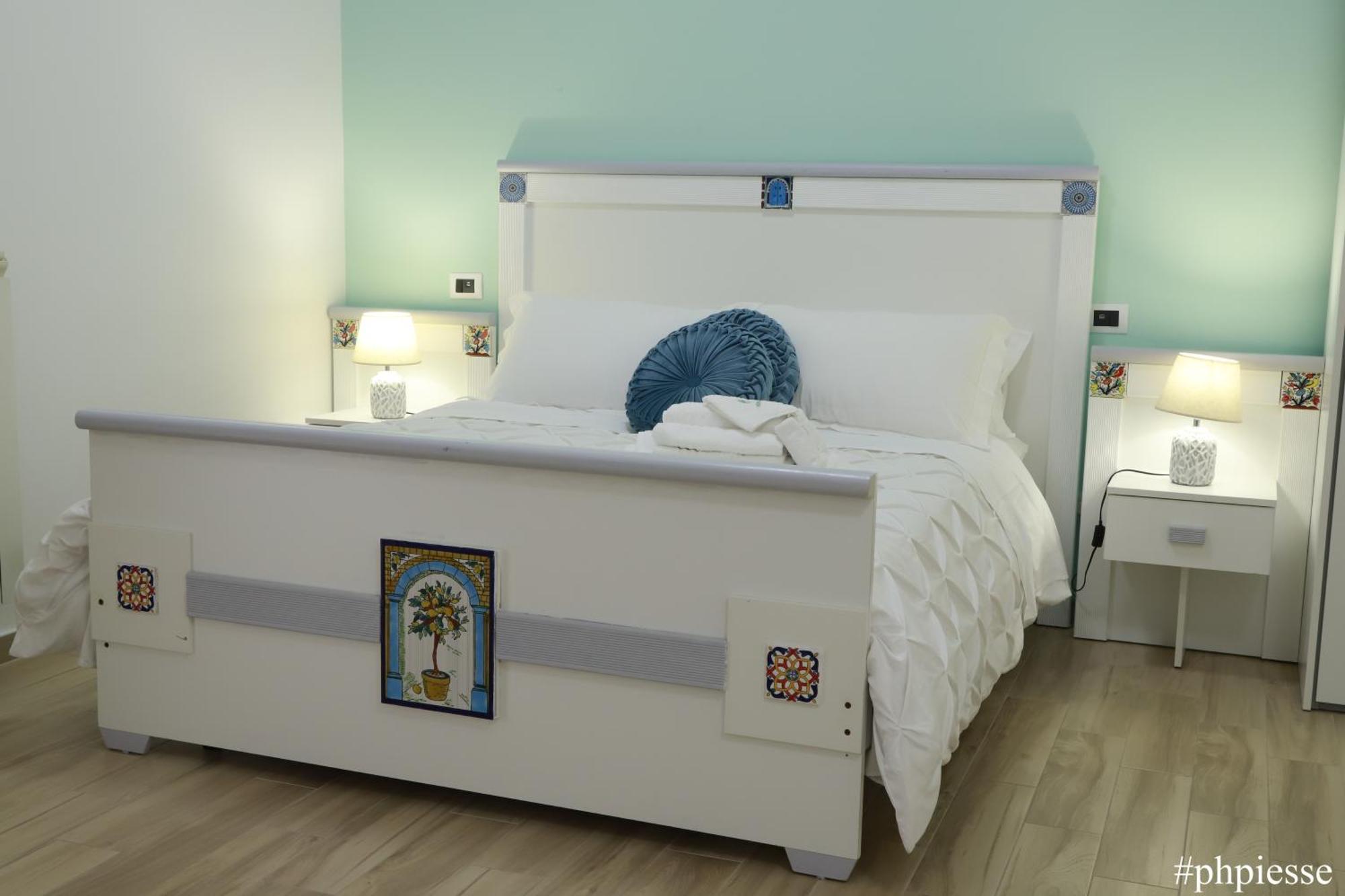 Emerella Luxury Suites-Siderno Lungomare Bagian luar foto