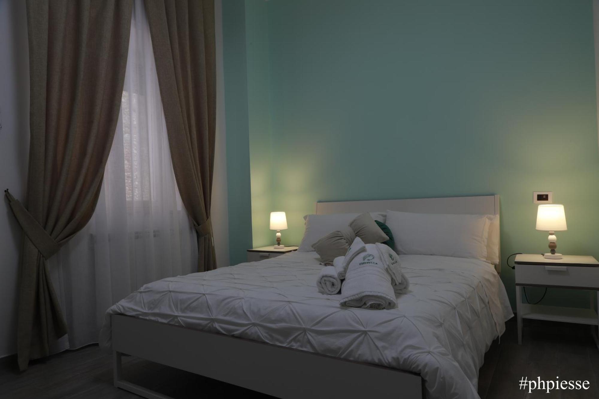 Emerella Luxury Suites-Siderno Lungomare Bagian luar foto