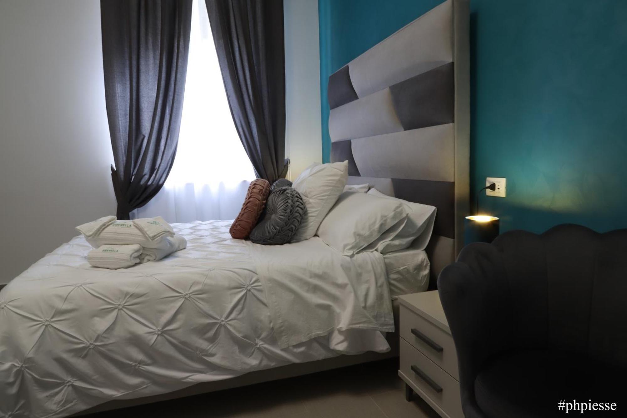 Emerella Luxury Suites-Siderno Lungomare Bagian luar foto