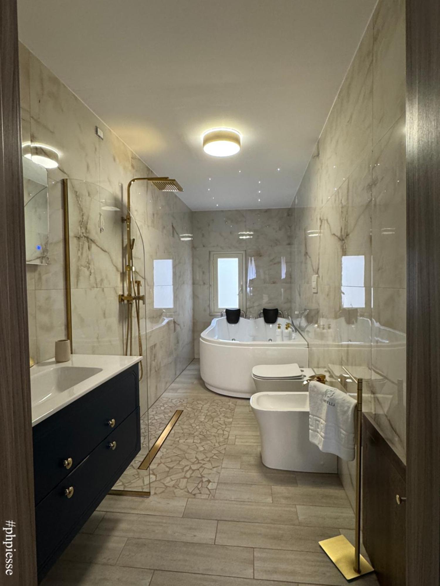 Emerella Luxury Suites-Siderno Lungomare Bagian luar foto
