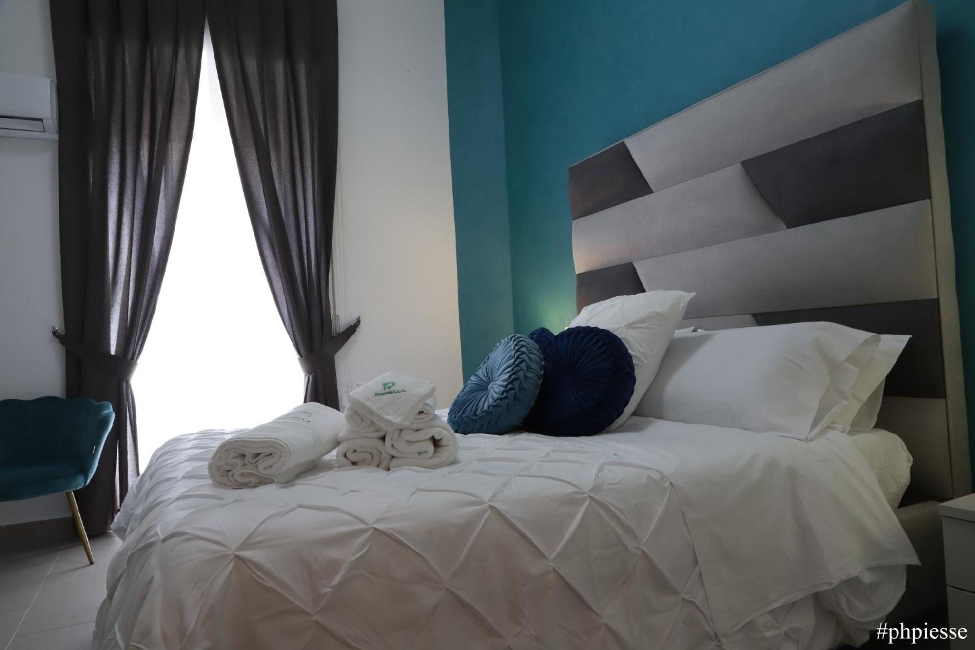 Emerella Luxury Suites-Siderno Lungomare Bagian luar foto