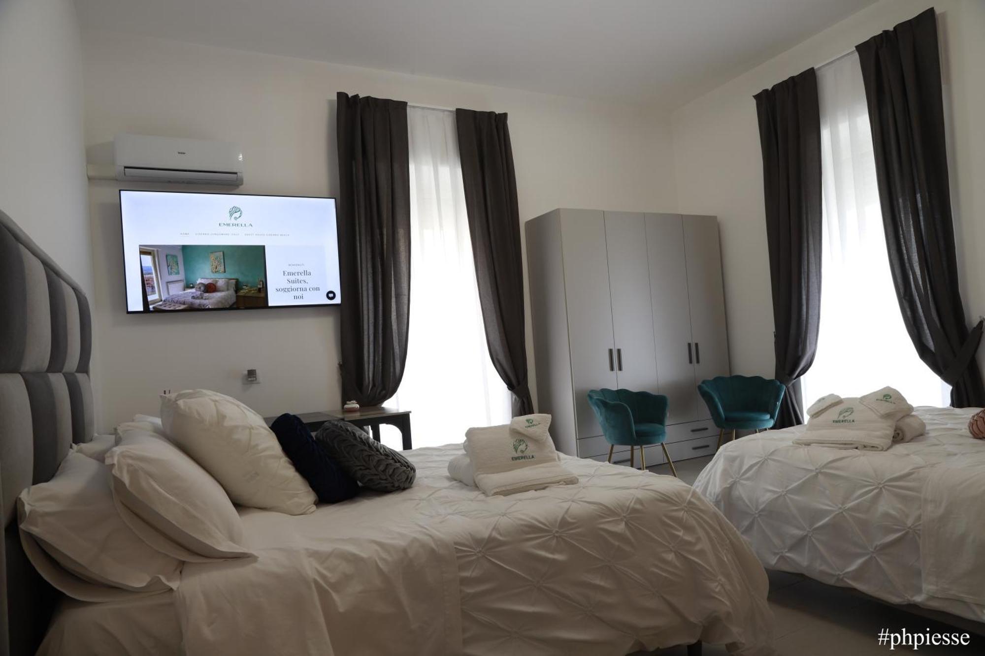 Emerella Luxury Suites-Siderno Lungomare Bagian luar foto